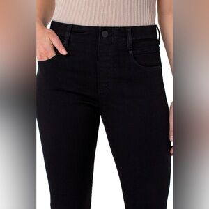 NWT Liverpool Black Skinny Jeans Sleek Modern Fit